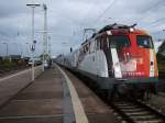 110 329-0 macht mit dem SciencExpress auf ihrer gro�en Deutschland Tour auch im Bahnhof Stralsund Station.(18.10.09)